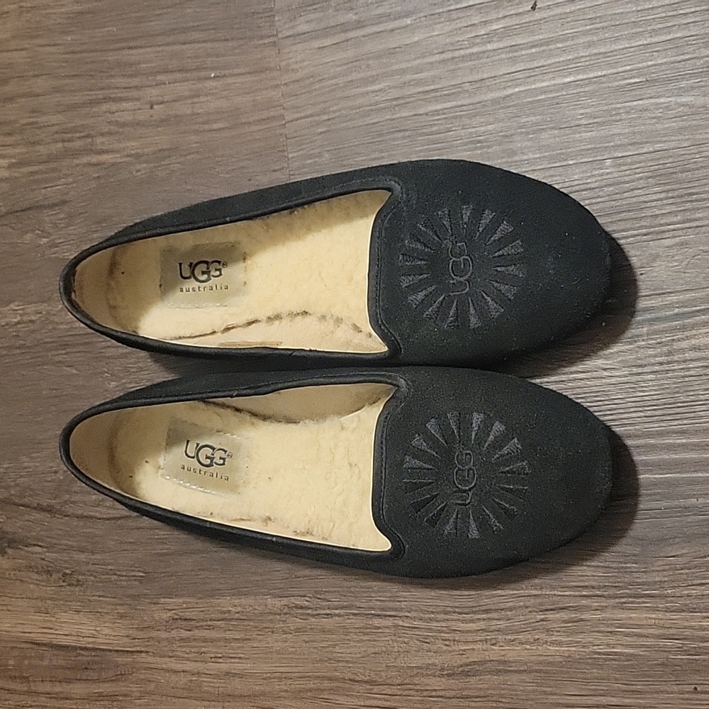 Ugg Flats